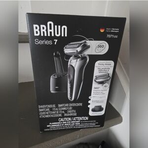 Braun Series 7 Electric Shaver - Silver/Black
